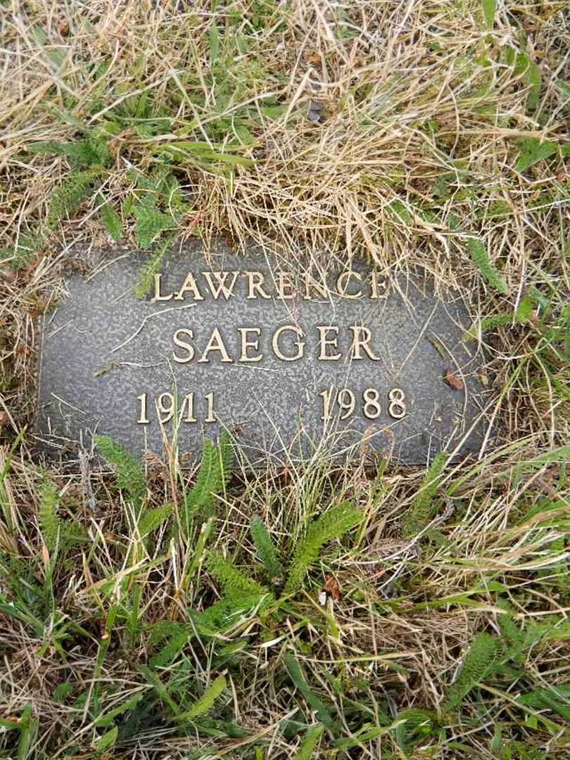 Charles W. Saeger's grave. Photo 6