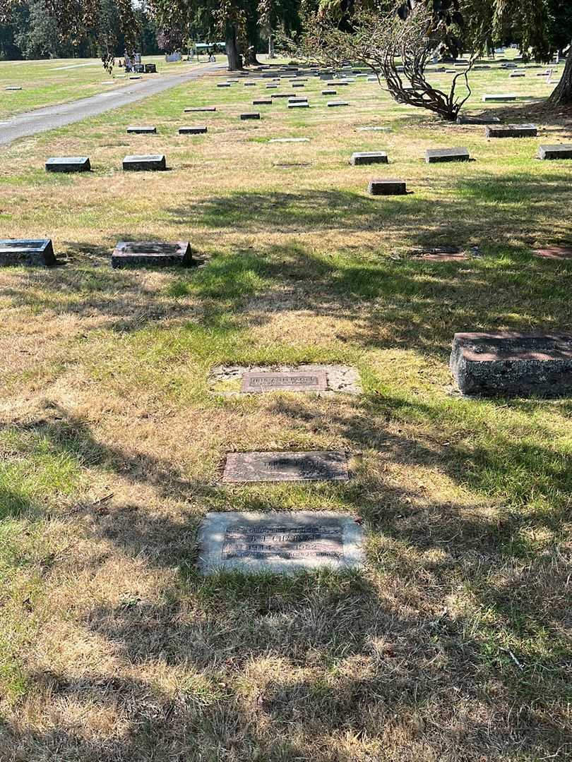 Terrence "Terry" Pagel's grave. Photo 2