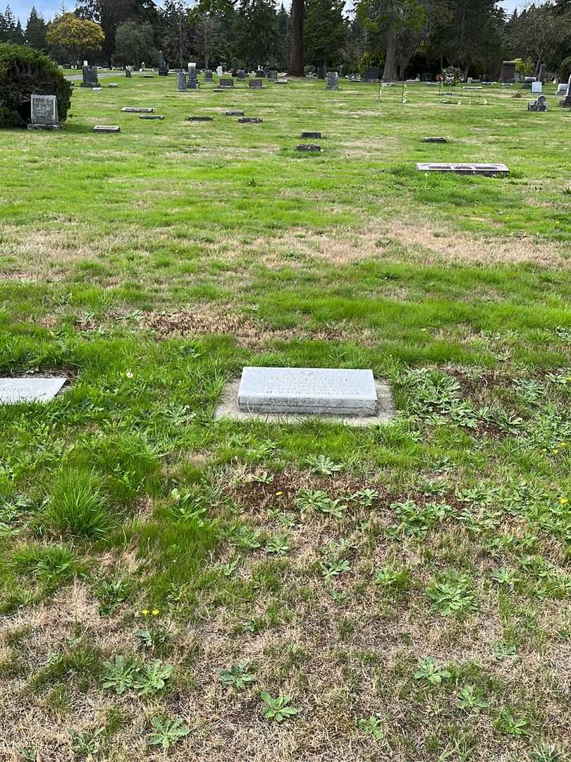 Kelsey Jack Tanner's grave. Photo 2